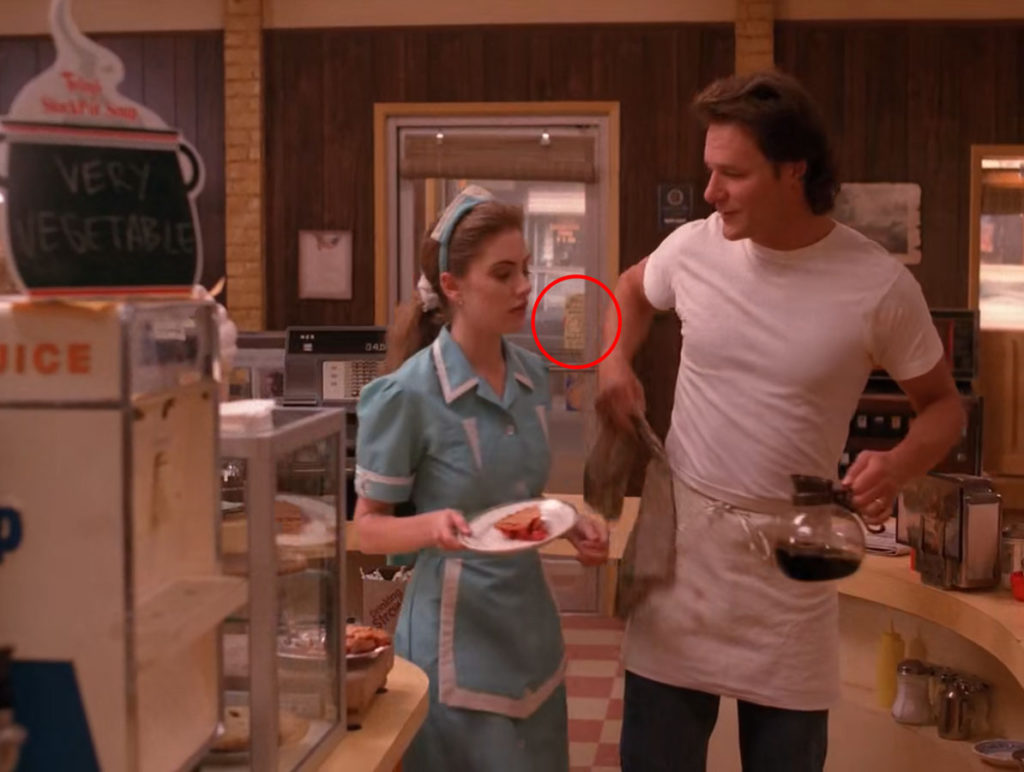 Shelly Johnson and Hank Jennings at the Double R Diner