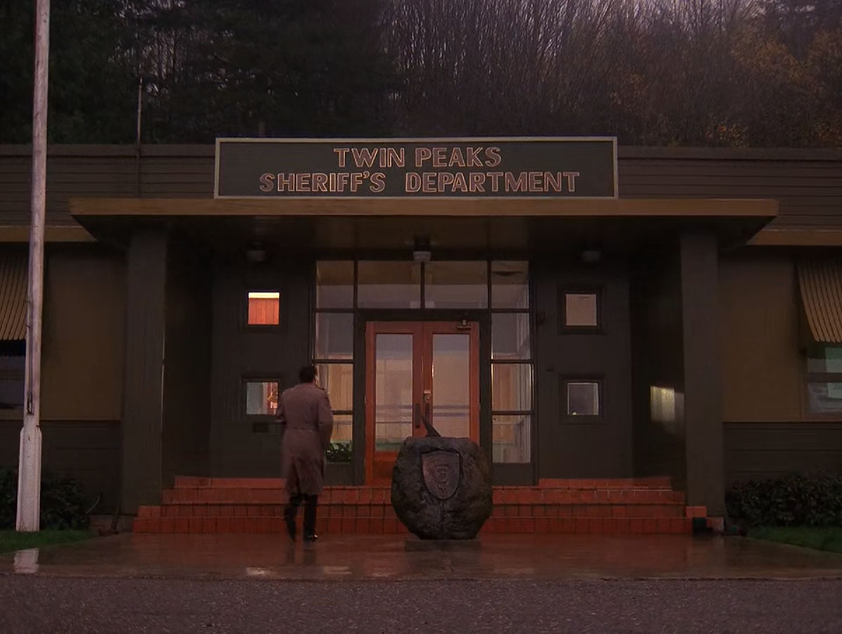 Twin Peaks Sheriff Department Beanie – Official TV Prop Style, David Lynch, Agent Cooper