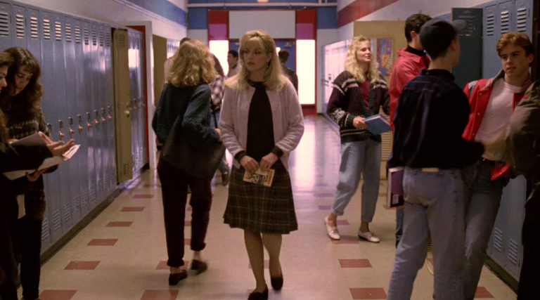 Laura Palmer walking through school hall