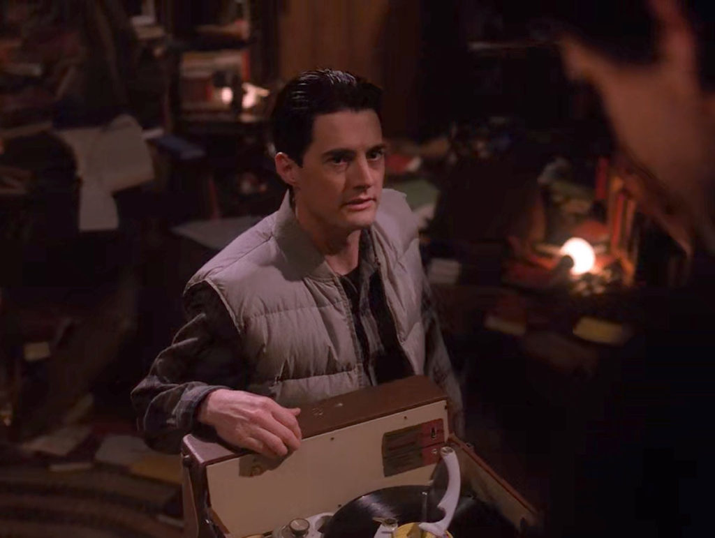 Dale Cooper approaching Harry Truman in The Book House