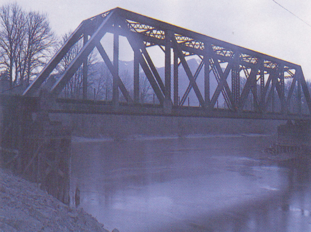 Bridge Ronette Pulaski crosses
