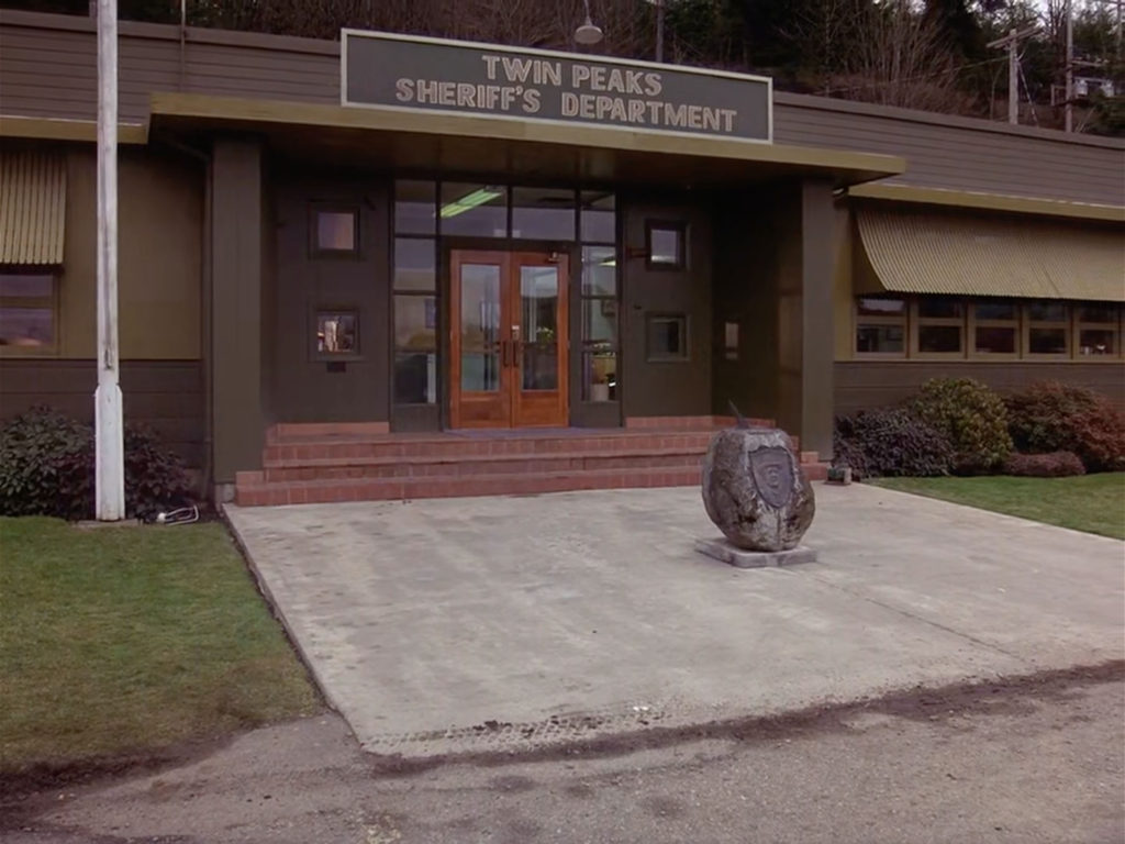 Exterior of Twin Peaks Sheriff's Department