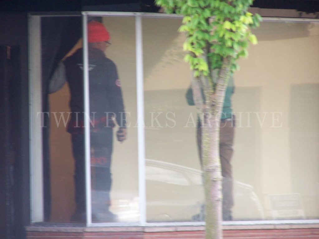 Run Silent, Run Drapes