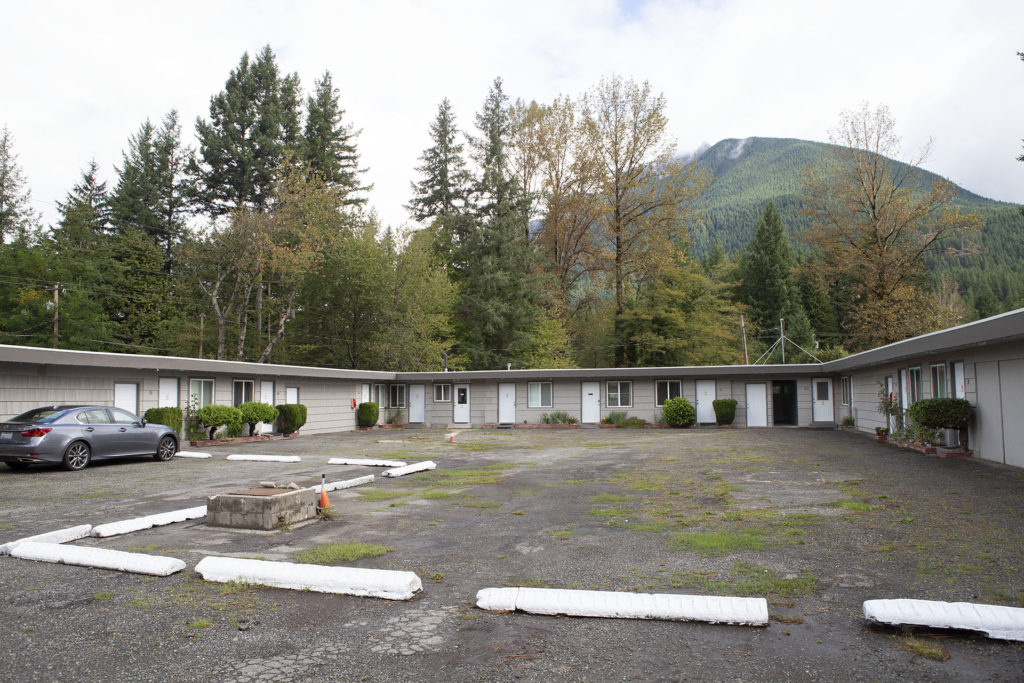 Mount Si Motel