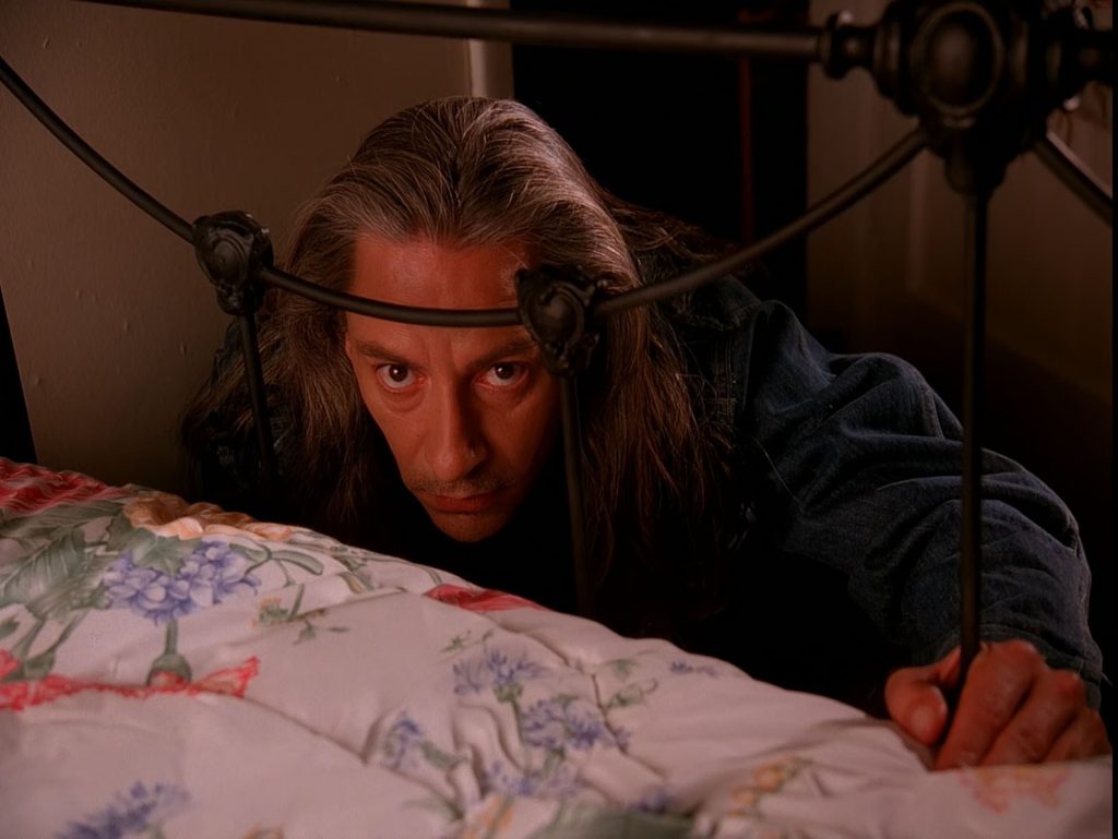Killer BOB hiding at the end of Laura's bed