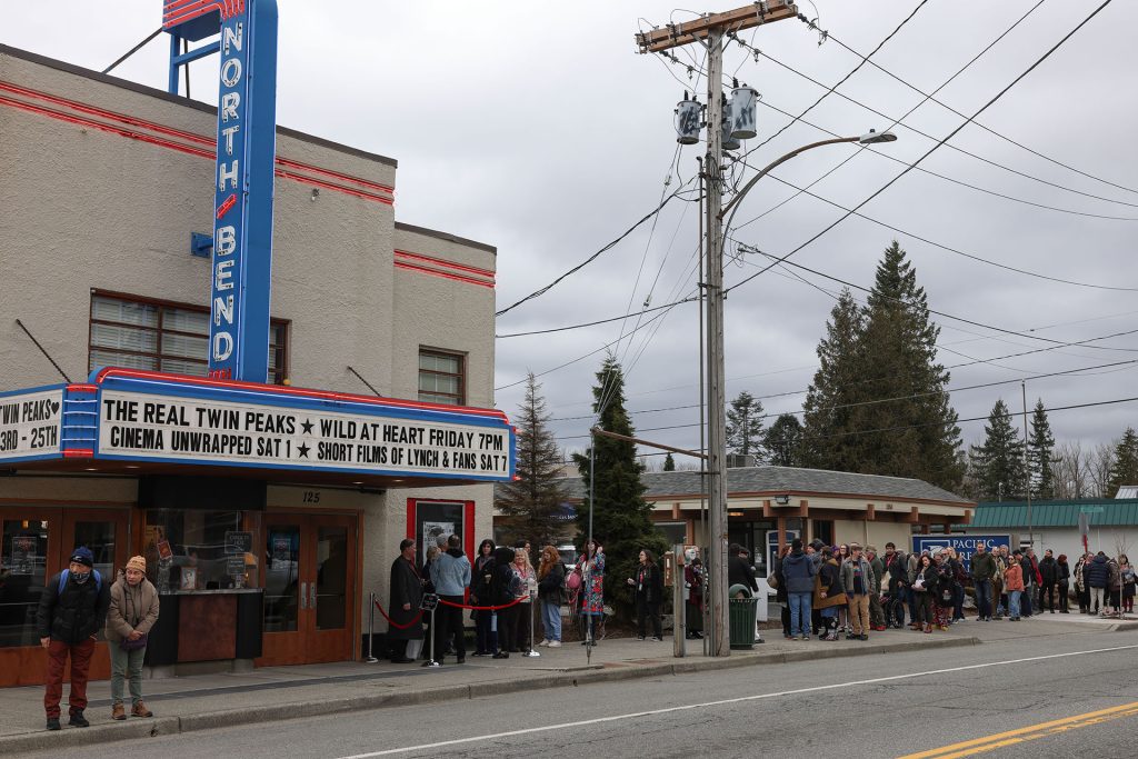 Outside of North Bend Theatre in North Bend, Washing with Twin Peaks fans lined down the bloc