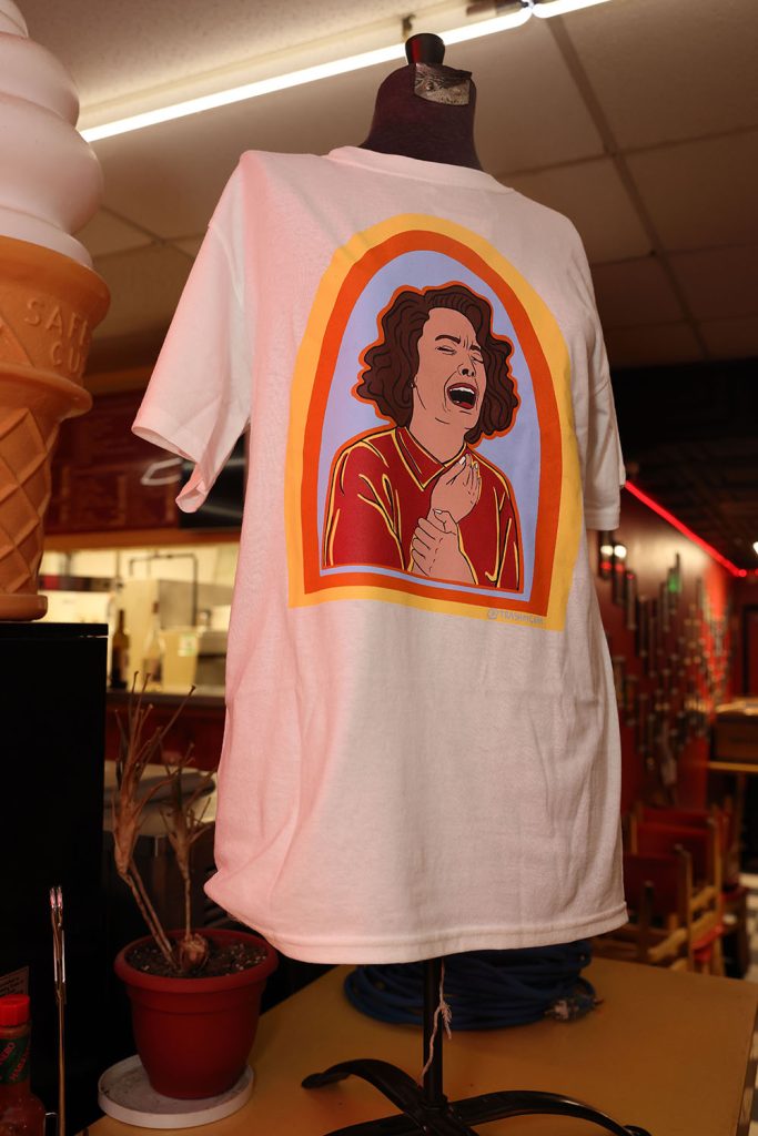 Twin Peaks t-shirt with Donna Hayward