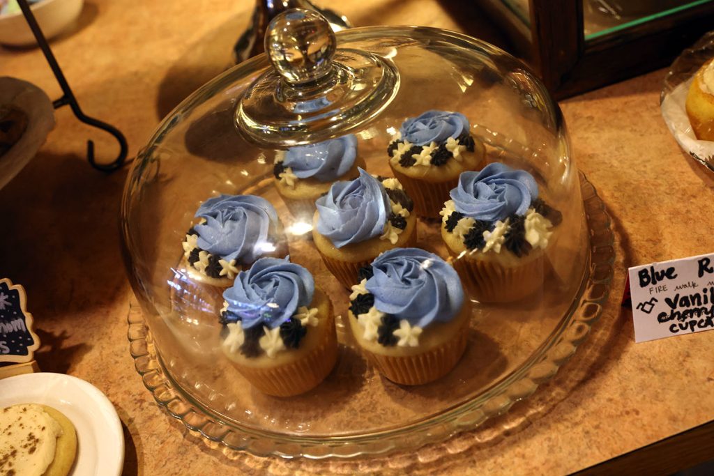 Blue Rose themed cupcakes