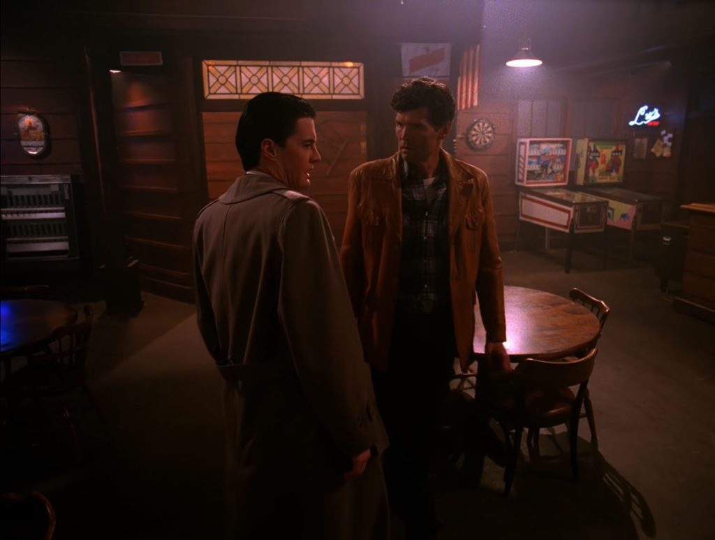 Agent Cooper and Big Ed inside Roadhouse