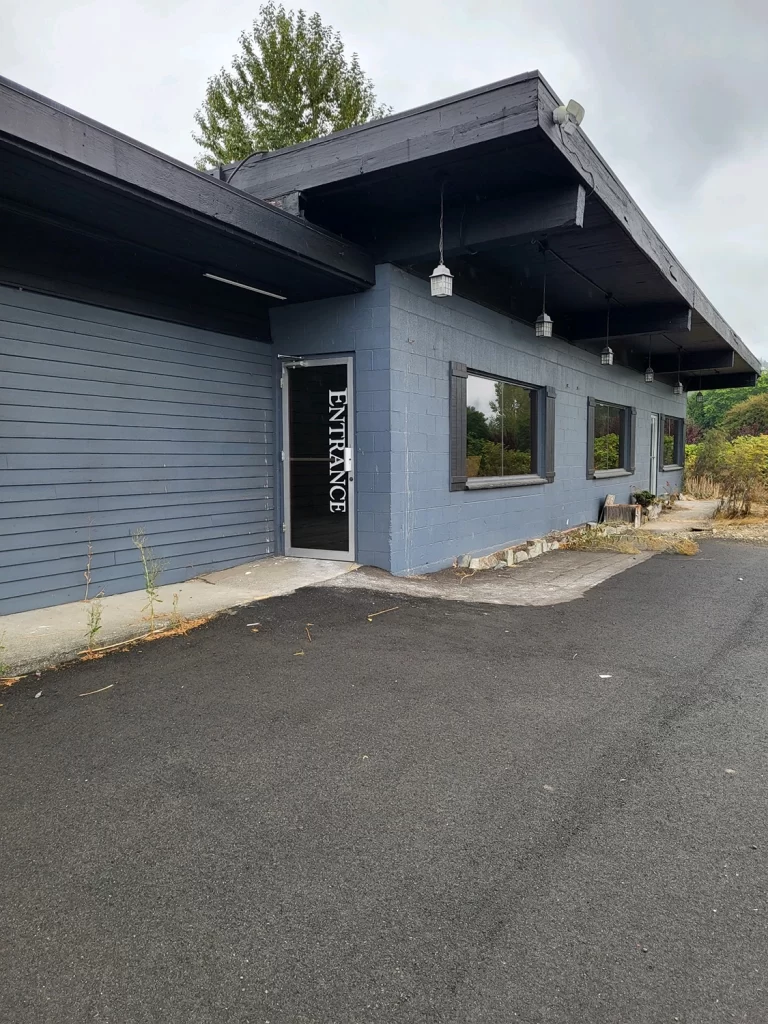 Entrance to former Hap's Diner