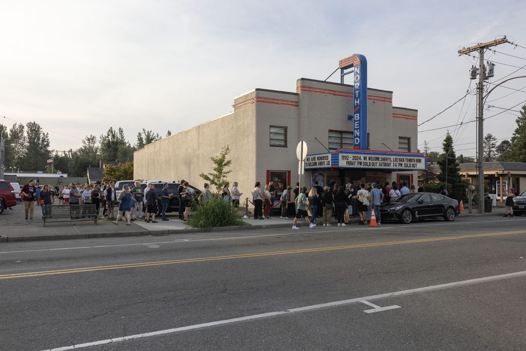 Line outside North Bend Theatre