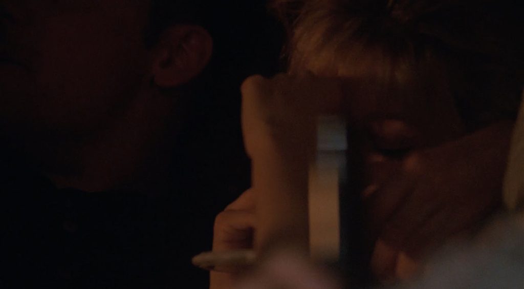 Laura Palmer and Leo Johnson in Jacques' cabin