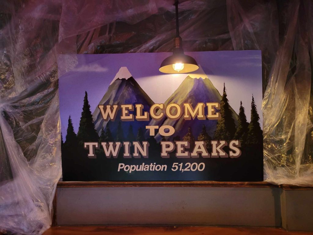 Welcome To Twin Peaks Sign