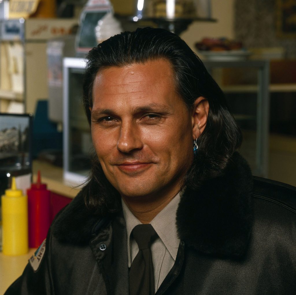 Michael Horse at Deputy Tommy "Hawk" Hill at the Double R Diner