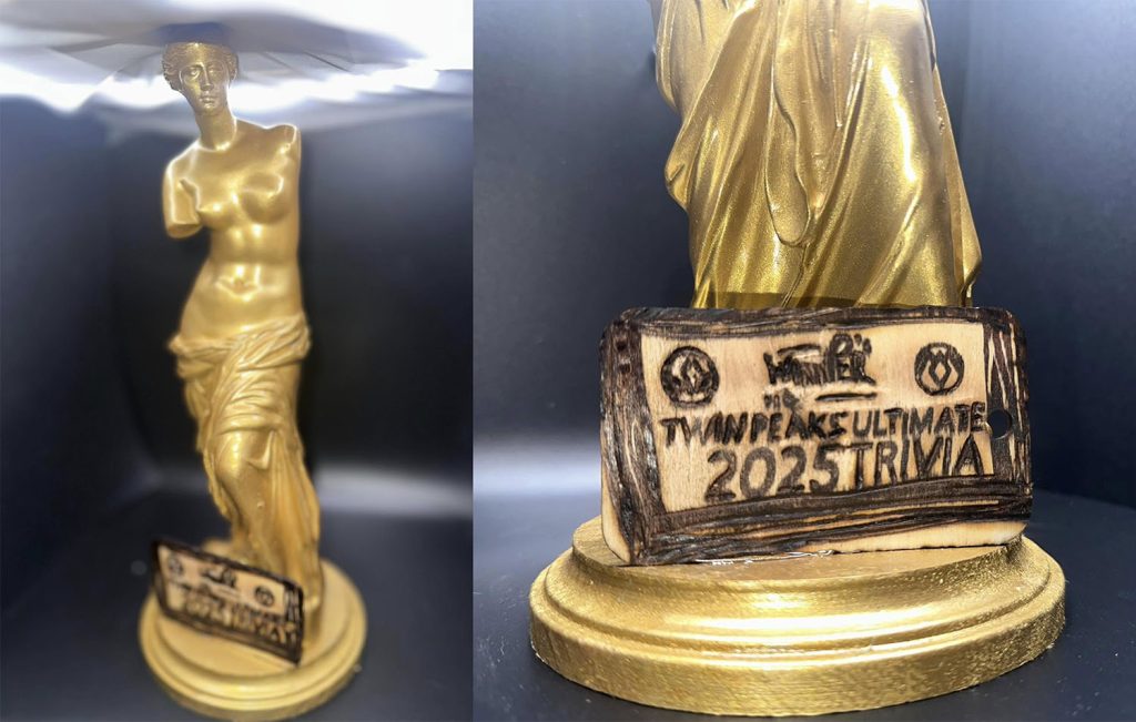 Twin Peaks Trivia Trophy of a golden Venus De Milo statute