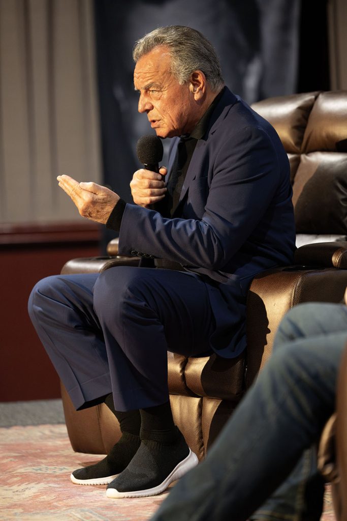 Ray Wise pretending to read the script to Twin Peaks