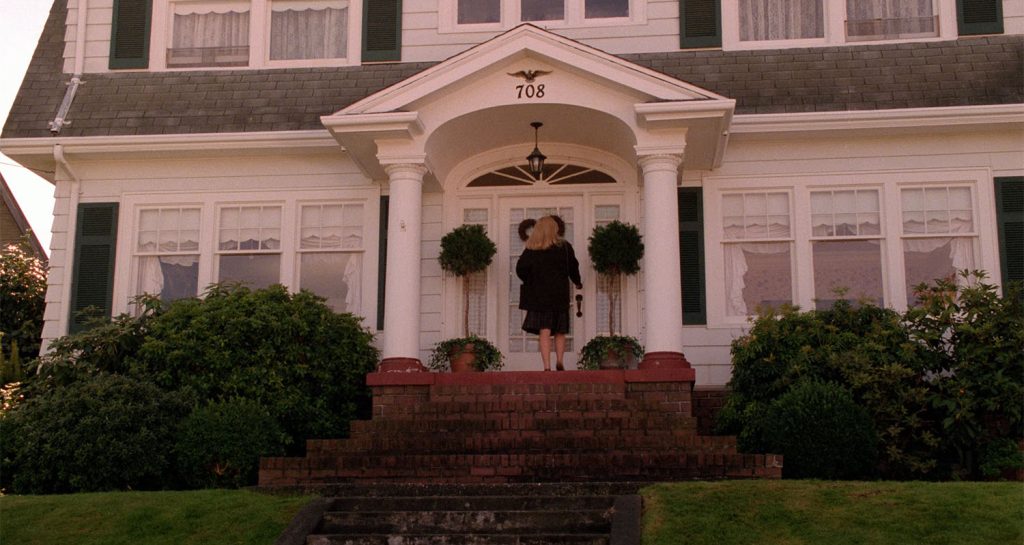 Laura Palmer entering her house