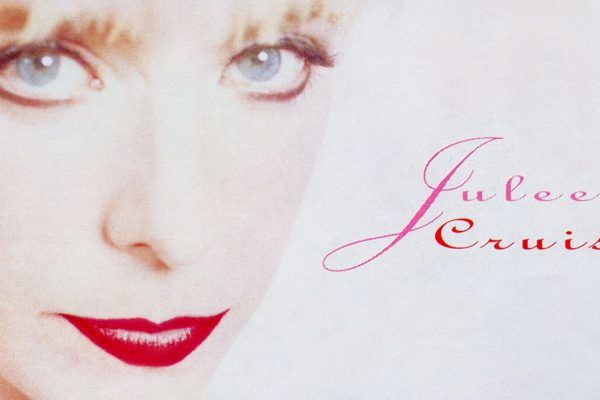 Julee Cruise's face
