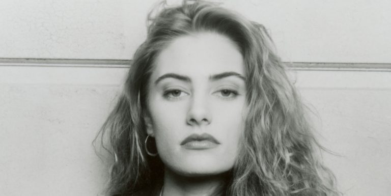 Twin Peaks Publicity – Mädchen Amick on April 11, 1991