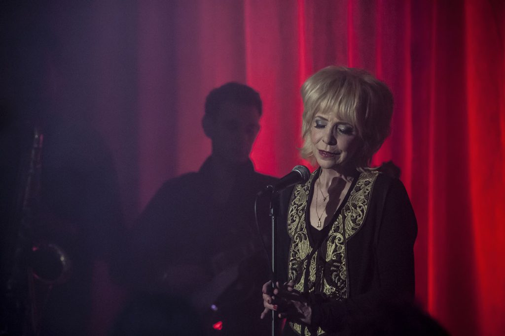 Newspaper article about Julee Cruise performing in The Roadhouse