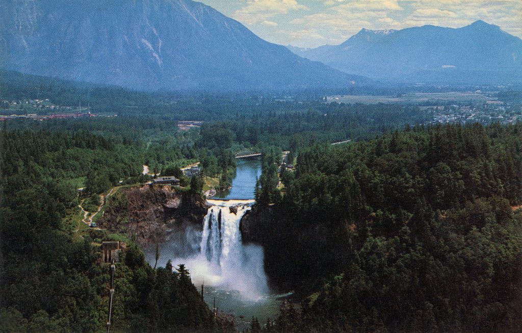 Front of Snoqualmie Falls and Snoqualmie Valley postcard - C-311