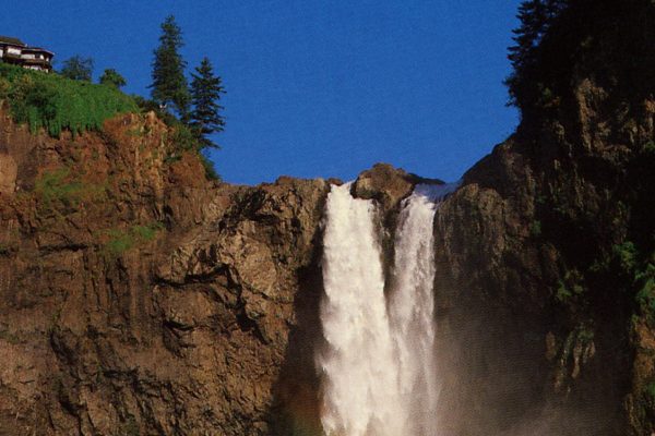 Snoqualmie Falls Lodge and Snoqualmie Falls