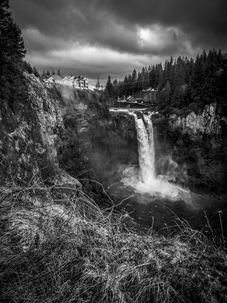 Snoqualmie Falls and Salish Lodge in black and white