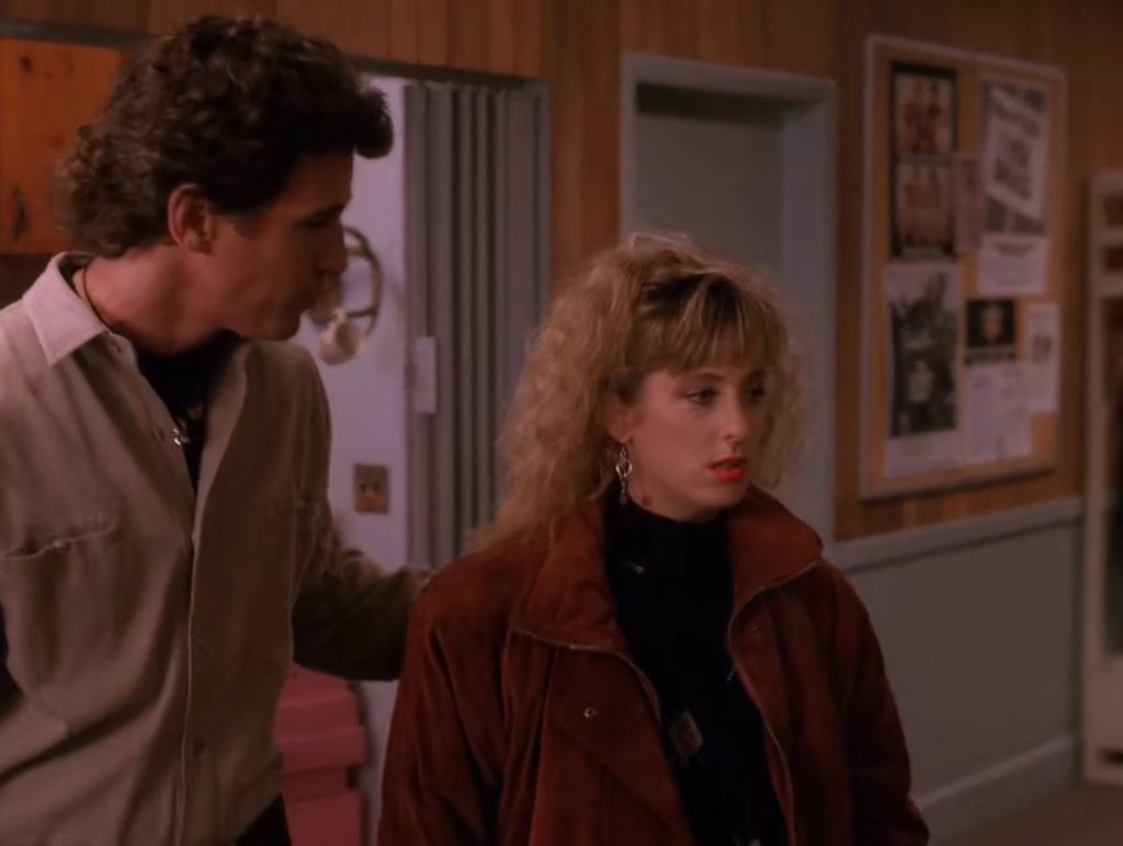 Harry and Lucy in lobby of Twin Peaks Sheriff's Department