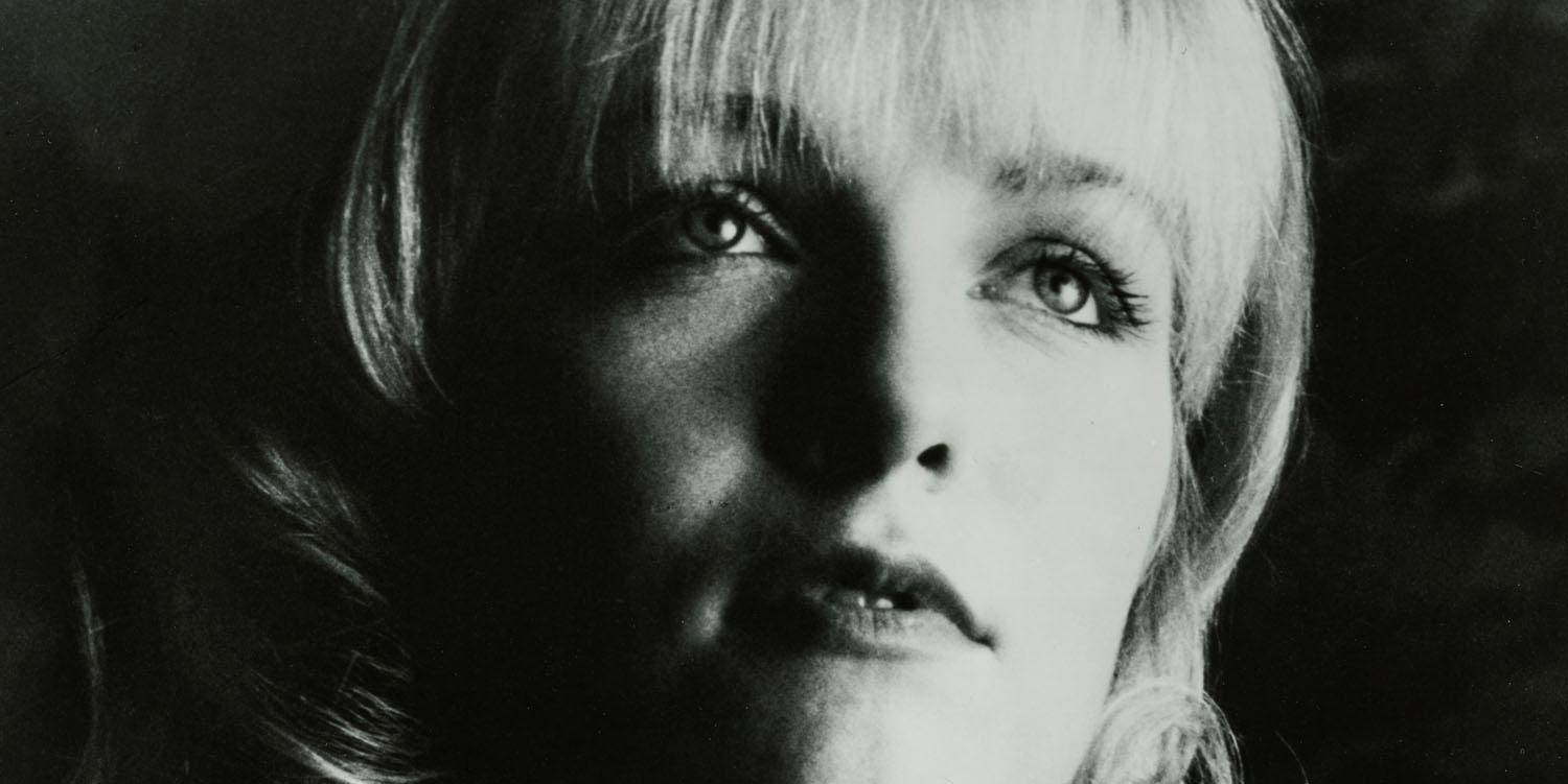 Close up of Laura Palmer's Face