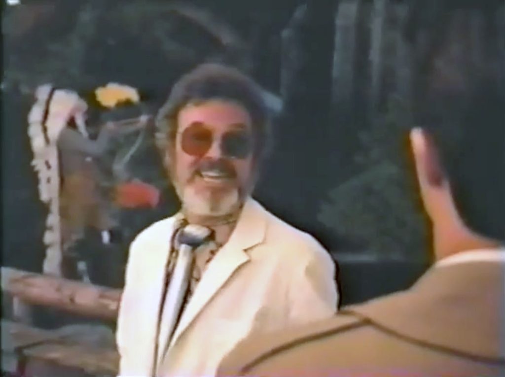 Dr. Jacoby and Agent Cooper with Johnny Horne in the background