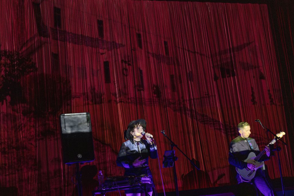 Lady K and Dusty Highway on stage at the North Bend Theatre