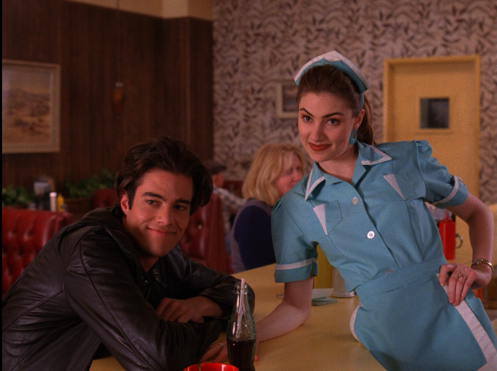Bobby Briggs and Shelly Johnson at the Double R Diner
