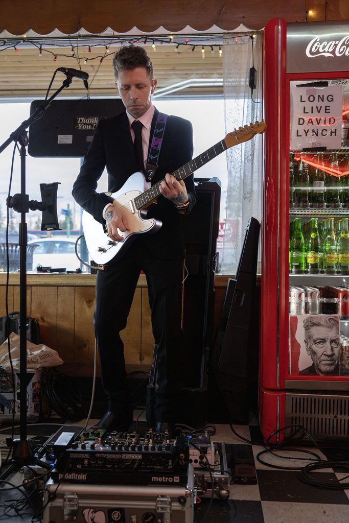 Dusty Highway playing at Twede's Cafe