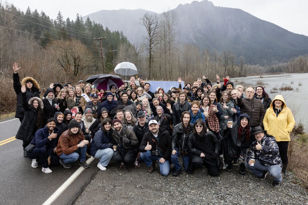 Large group photo with Twin Peaks Fans