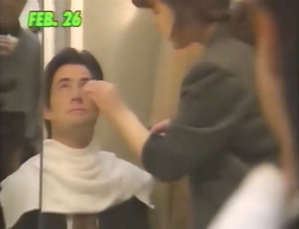 Kyle MacLachlan in makeup chair
