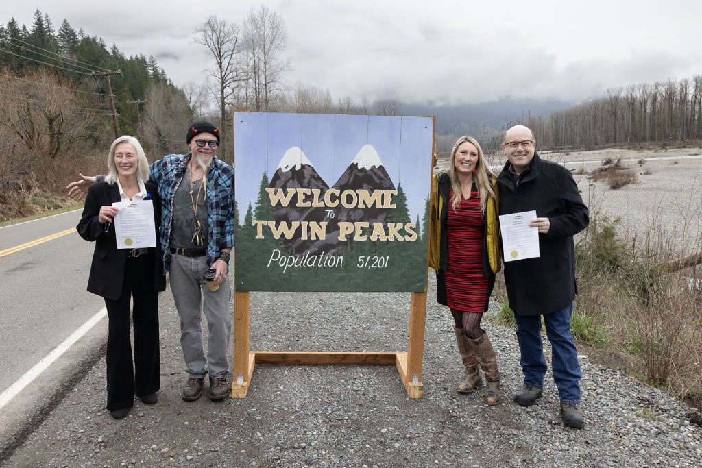 Mayor Miller, Jeff Warren, Jessica Self and Mayor Mayhew