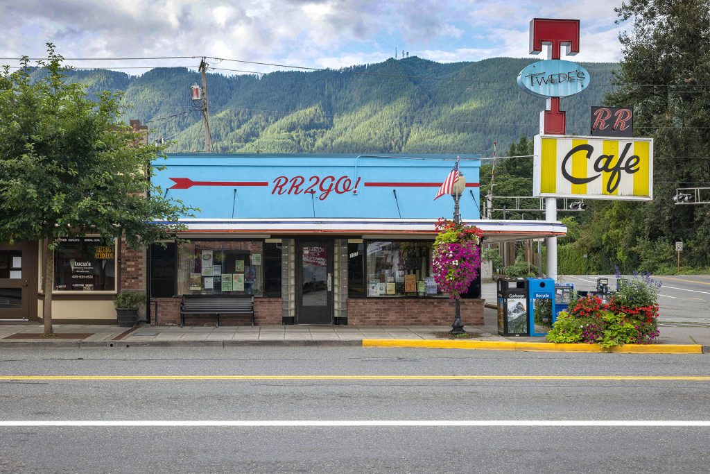 Exterior of Twede's Cafe