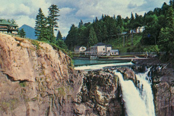 Snoqualmie Falls and Snoqualmie Falls Lodge