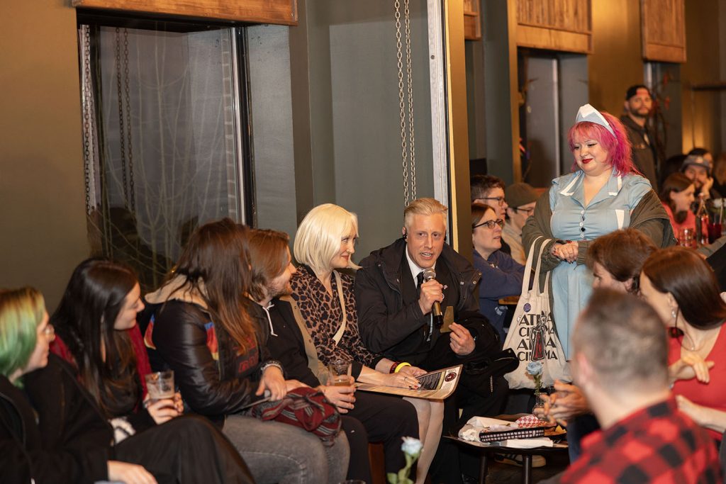 Twin Peaks fans answering trivia questions