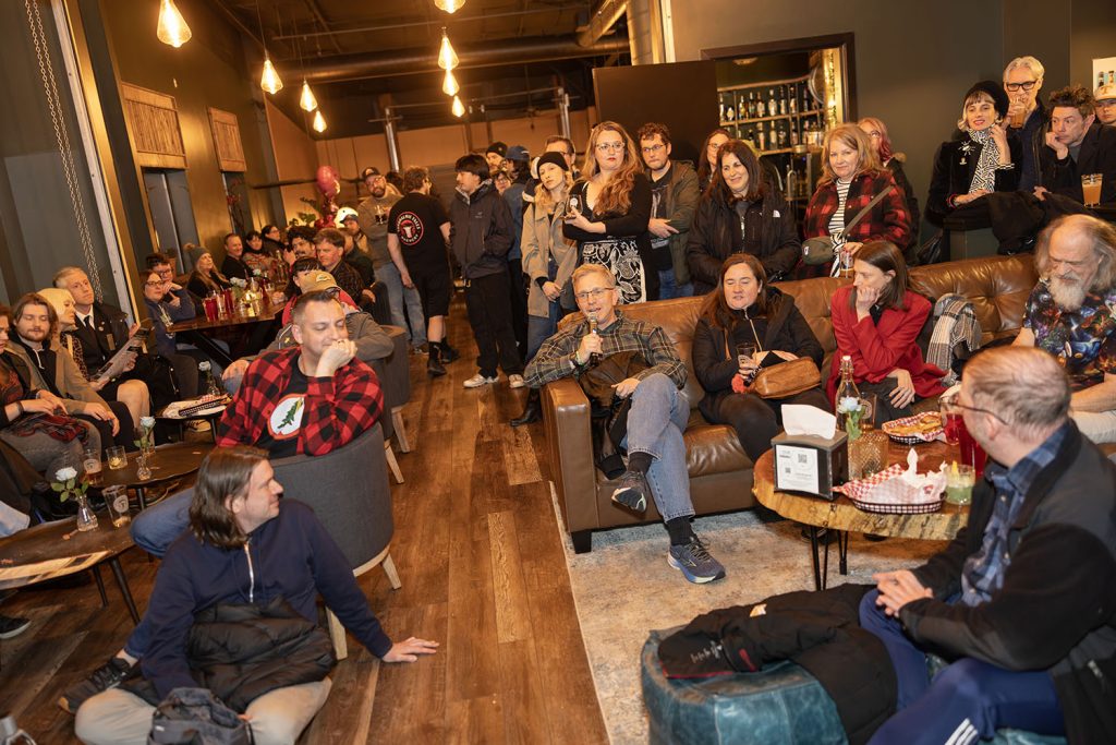 Twin Peaks fans answering trivia questions