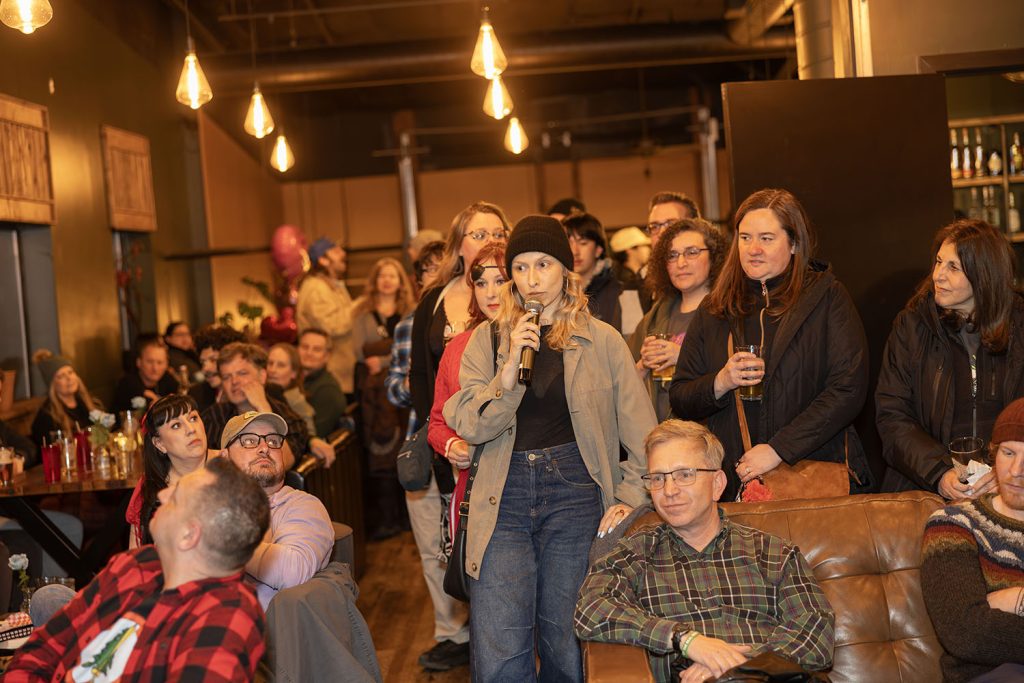 Twin Peaks fans answering trivia questions