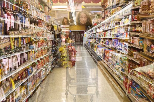 Sarah Palmer in the grocery store