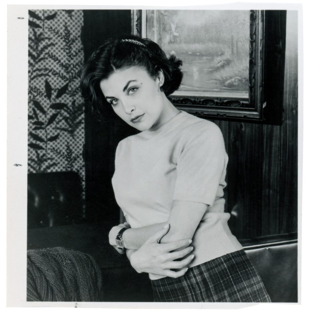 Audrey Horne on the Double R Diner set