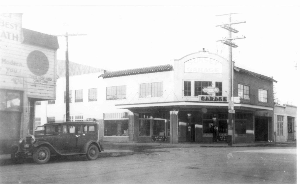 The corner of North Bend Way and Bendigo when the Sunset Garage was operating with gas pumps
