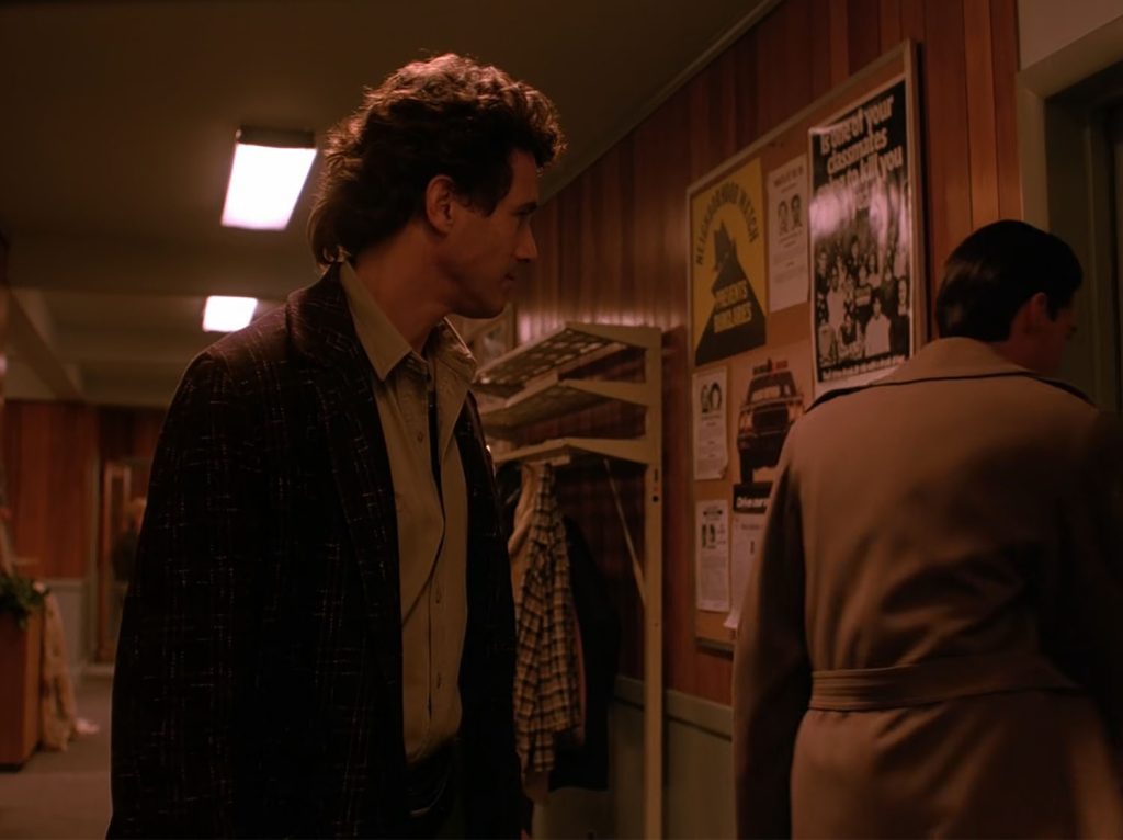 Sheriff Harry S. Truman and Special Agent Dale Cooper walking