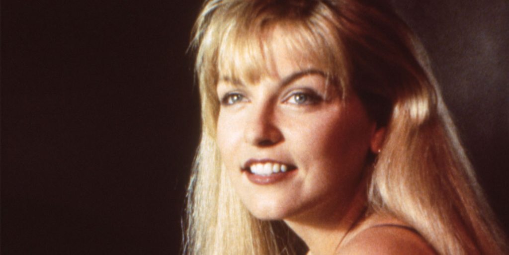 Sheryl Lee dressed as Laura Palmer in room 6 at the Red Diamond City Motel
