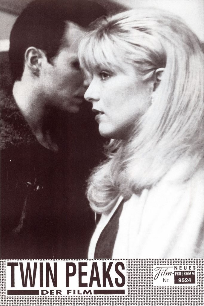 Laura Palmer and James Hurley on the cover of a the Neues Filmprogramm for Twin Peaks: Der FIlm