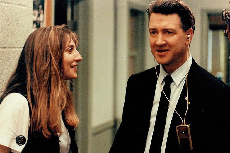 Leslie Linka Glatter and David Lynch on the set of "Twin Peaks"