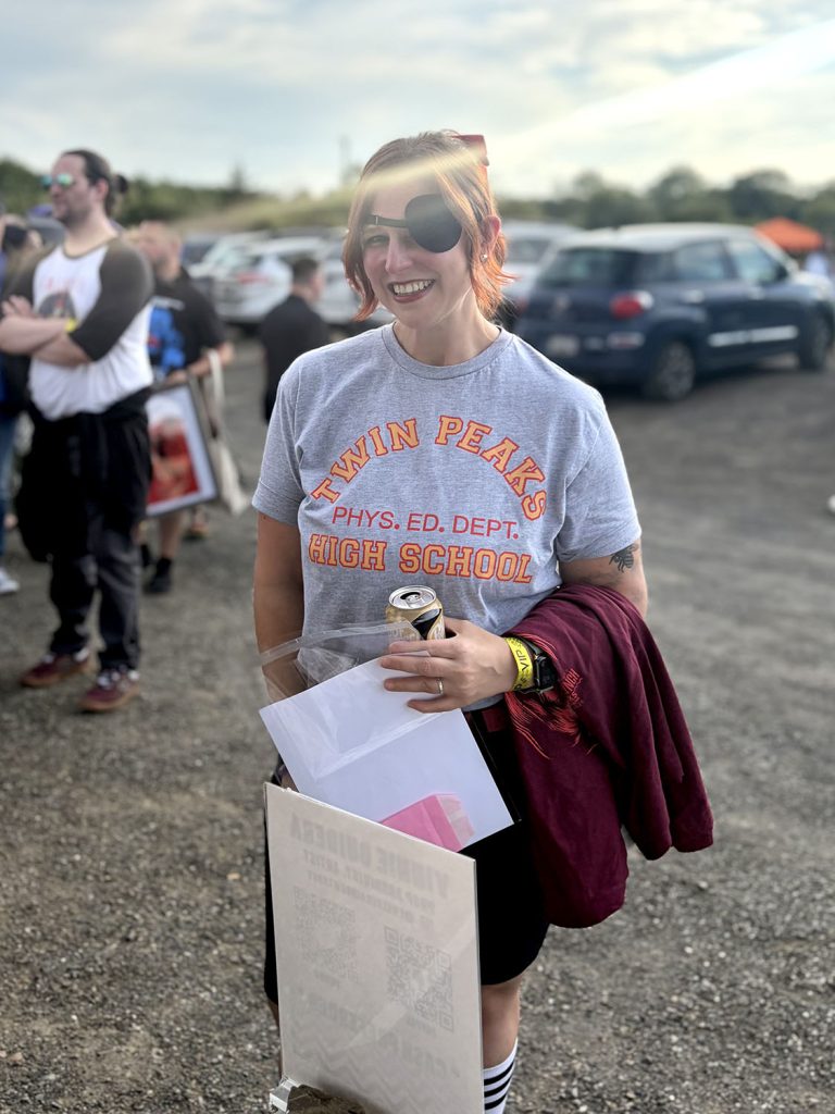 Attendee dressed as Nadine Hurley