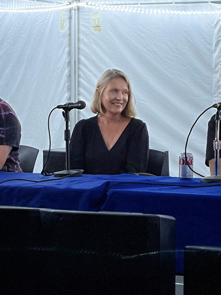 Sheryl Lee on stage